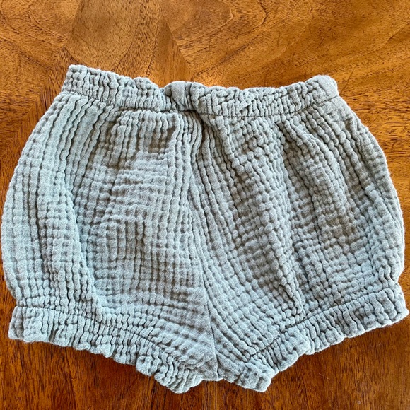 Gauze Tank and Bloomer Set in Sage (3-6 months) - Picture 5 of 6